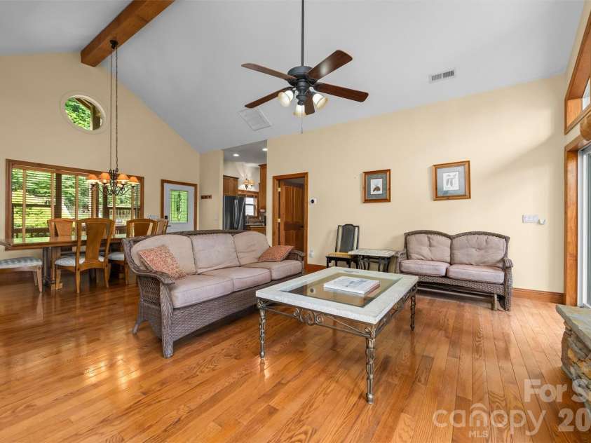 226 Sawgrass Drive, Whittier, NC 28789.  MLS# CAR4389476, YatesRealty ID 27747. 
