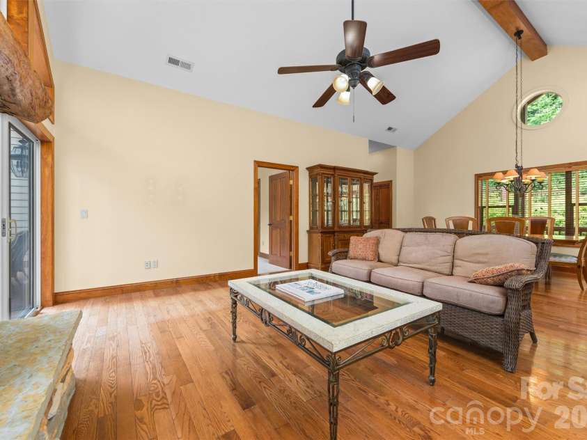 226 Sawgrass Drive, Whittier, NC 28789.  MLS# CAR4389476, YatesRealty ID 27747. 