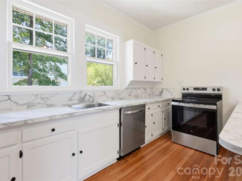 812 4th Street, Albemarle, NC 28001.  MLS# CAR4389806, YatesRealty ID 27748. 
