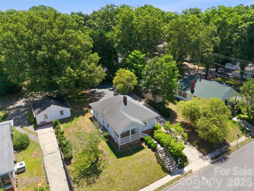 812 4th Street, Albemarle, NC 28001.  MLS# CAR4389806, YatesRealty ID 27748. 