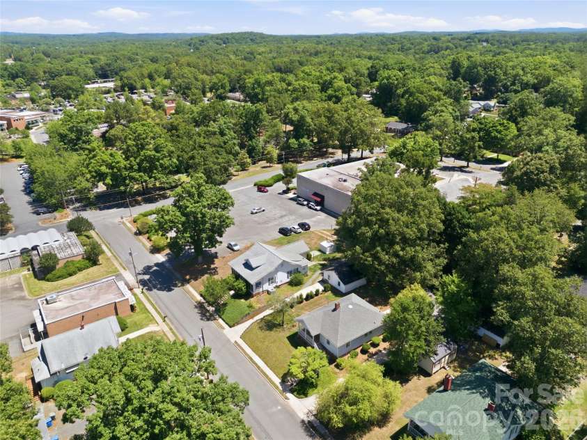 812 4th Street, Albemarle, NC 28001.  MLS# CAR4389806, YatesRealty ID 27748. 