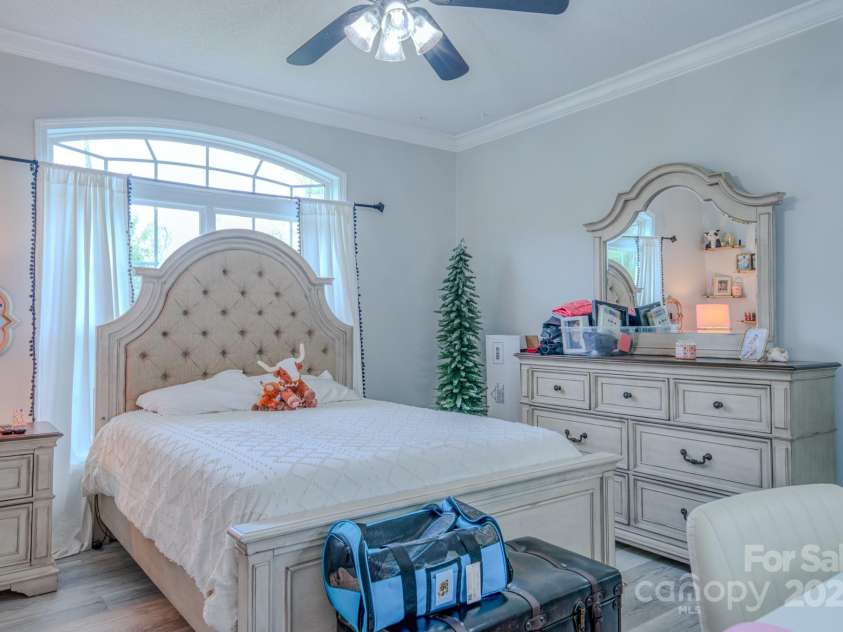 27 Garland Ball Drive, Alexander, NC 28701.  MLS# CAR4251510, YatesRealty ID 27749. 2nd bedroom