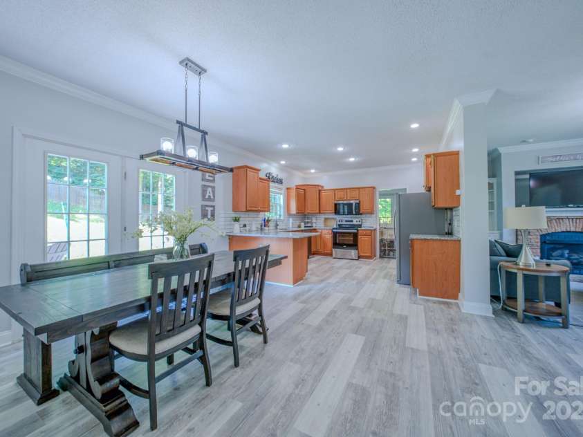 27 Garland Ball Drive, Alexander, NC 28701.  MLS# CAR4251510, YatesRealty ID 27749. 