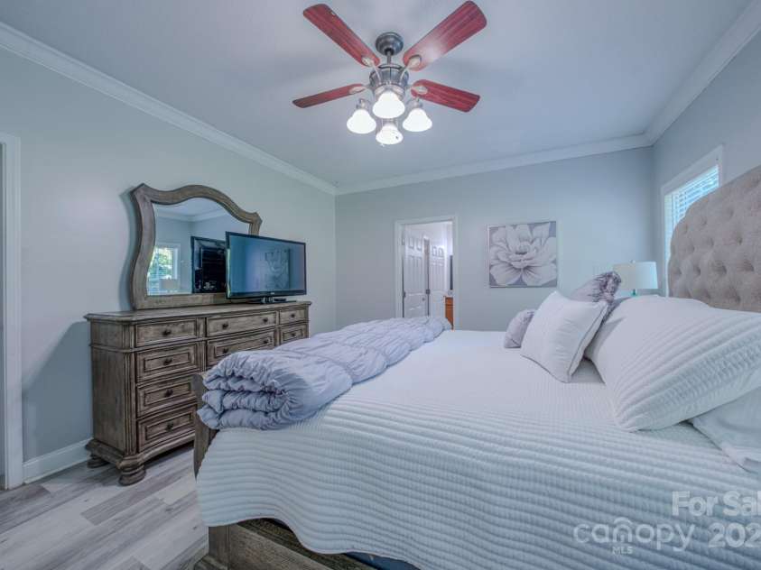 27 Garland Ball Drive, Alexander, NC 28701.  MLS# CAR4251510, YatesRealty ID 27749. 