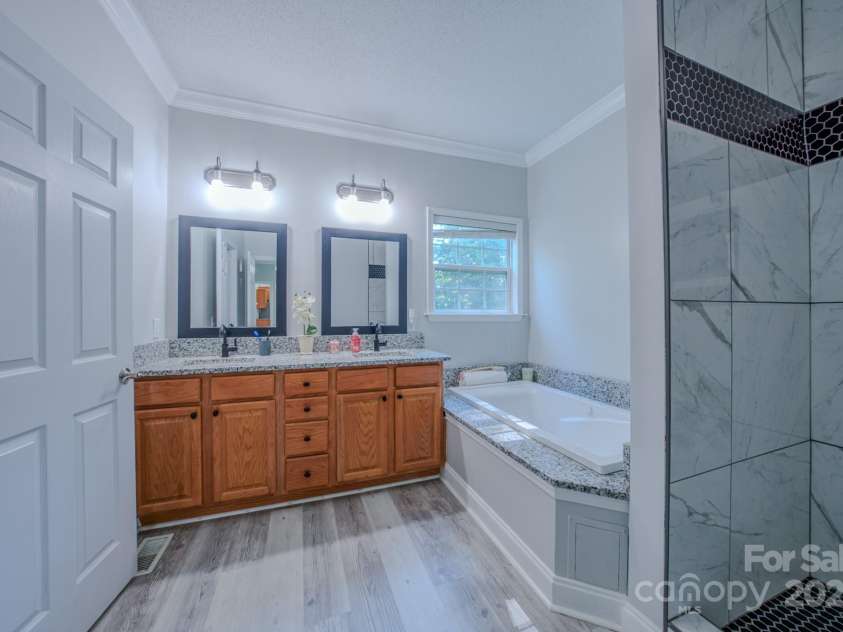 27 Garland Ball Drive, Alexander, NC 28701.  MLS# CAR4251510, YatesRealty ID 27749. 