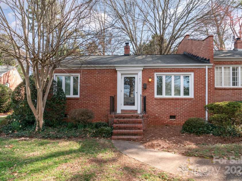 1831 Jameston Drive, Charlotte, NC 28209.  MLS# CAR4230426, YatesRealty ID 2775. 