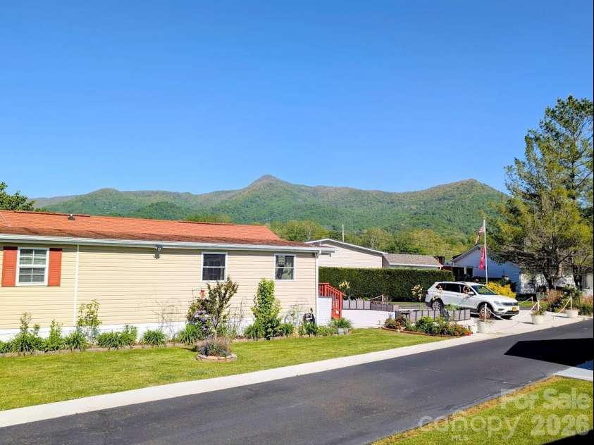 29 Polka Lane, Waynesville, NC 28785.  MLS# CAR4336545, YatesRealty ID 2775. 