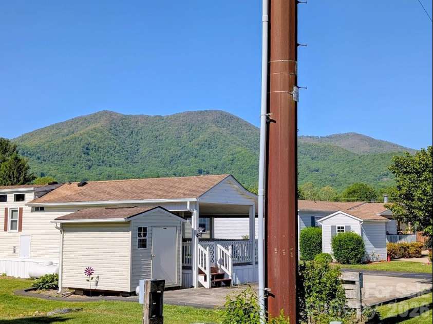 29 Polka Lane, Waynesville, NC 28785.  MLS# CAR4336545, YatesRealty ID 2775. 