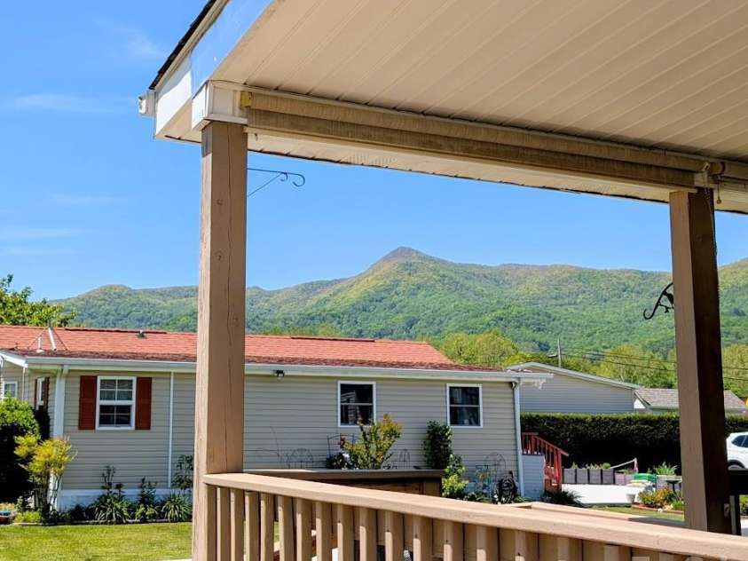 29 Polka Lane, Waynesville, NC 28785.  MLS# CAR4336545, YatesRealty ID 2775. 