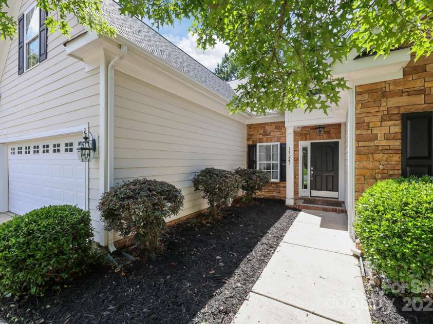 13247 Eastfield Village Lane, Charlotte, NC 28269.  MLS# CAR4268795, YatesRealty ID 27750. 