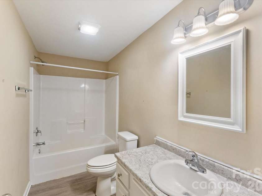 407 Main Street, Brevard, NC 28712.  MLS# CAR4382396, YatesRealty ID 27751. 