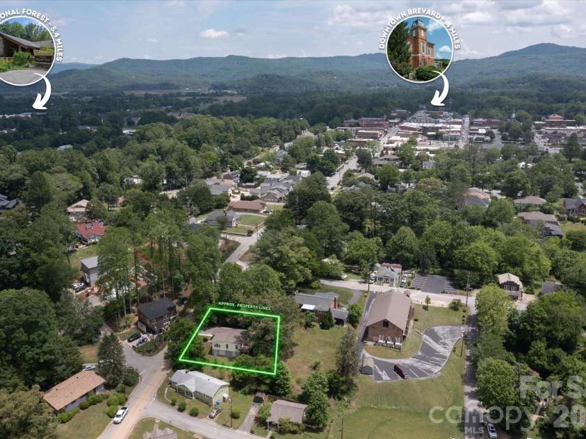 407 Main Street, Brevard, NC 28712.  MLS# CAR4382396, YatesRealty ID 27751. 