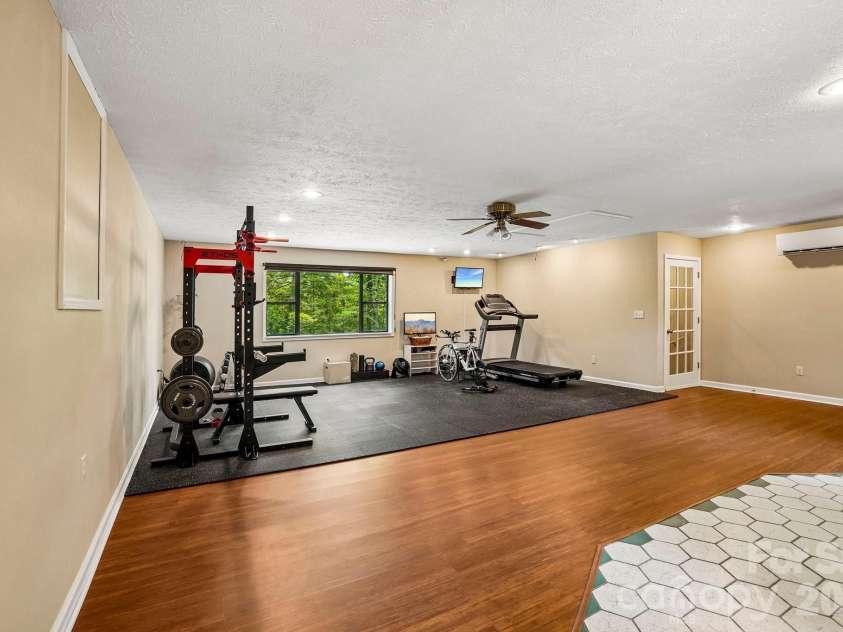 3229 Bearwallow Road, Hendersonville, NC 28792.  MLS# CAR4389185, YatesRealty ID 27752. 