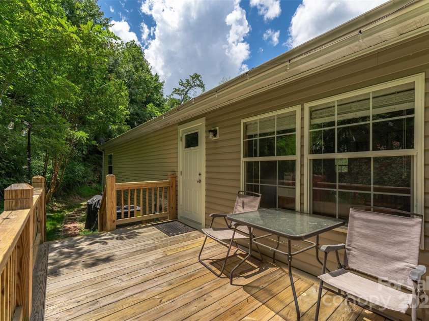 303 Barnardsville Highway, Weaverville, NC 28787.  MLS# CAR4282052, YatesRealty ID 27753. 