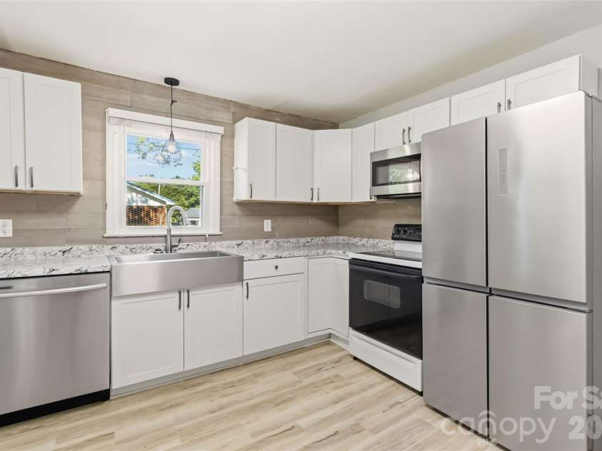 408 Sandy Ridge Road, Monroe, NC 28112.  MLS# CAR4388939, YatesRealty ID 27753. 