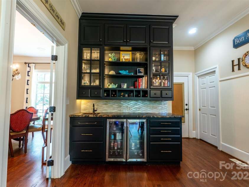 19002 Meta Road, Cornelius, NC 28031.  MLS# CAR4278049, YatesRealty ID 27754. 