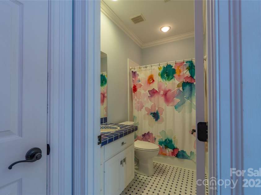 19002 Meta Road, Cornelius, NC 28031.  MLS# CAR4278049, YatesRealty ID 27754. 