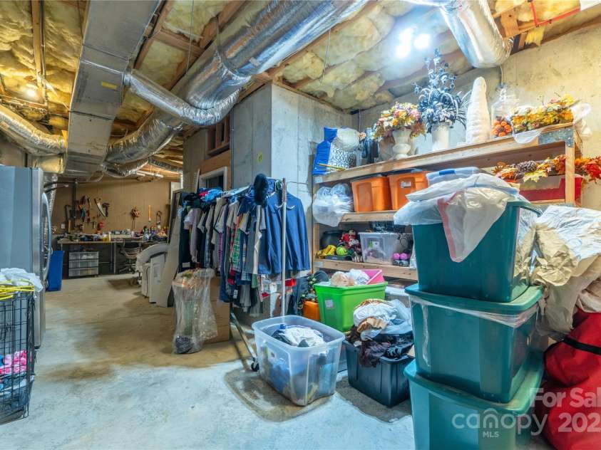 19002 Meta Road, Cornelius, NC 28031.  MLS# CAR4278049, YatesRealty ID 27754. 