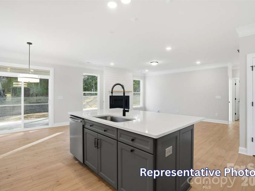 2769 Ashton Park Lane, Monroe, NC 28110.  MLS# CAR4389312, YatesRealty ID 27754. Kitchen