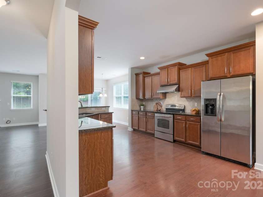 11922 Kimberfield Road, Matthews, NC 28105.  MLS# CAR4269603, YatesRealty ID 27755. 