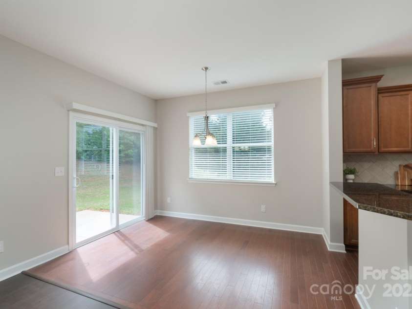 11922 Kimberfield Road, Matthews, NC 28105.  MLS# CAR4269603, YatesRealty ID 27755. 
