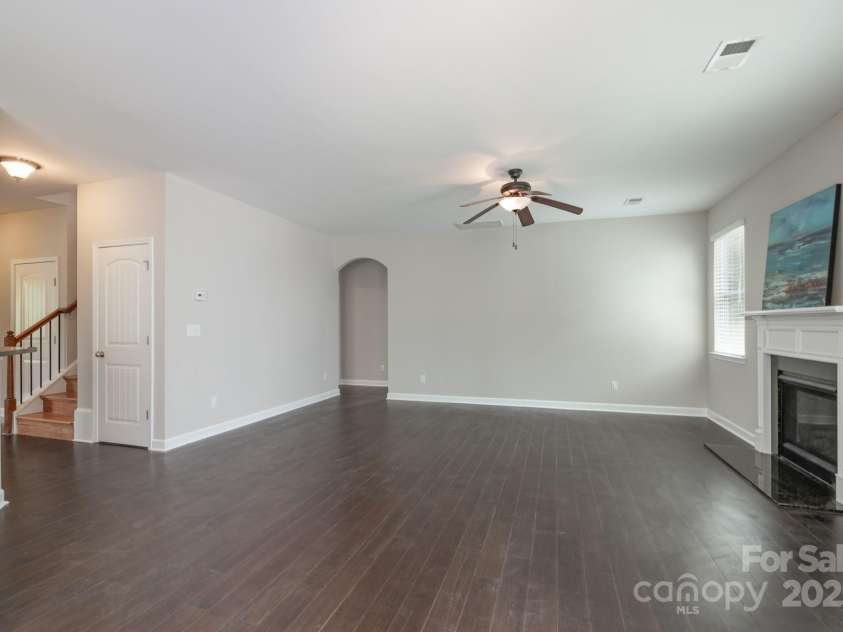 11922 Kimberfield Road, Matthews, NC 28105.  MLS# CAR4269603, YatesRealty ID 27755. 