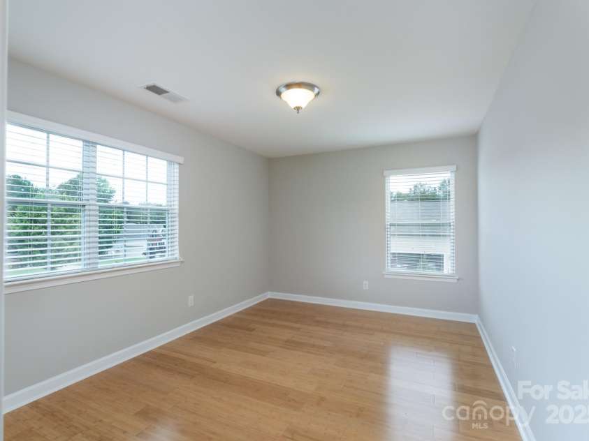 11922 Kimberfield Road, Matthews, NC 28105.  MLS# CAR4269603, YatesRealty ID 27755. 