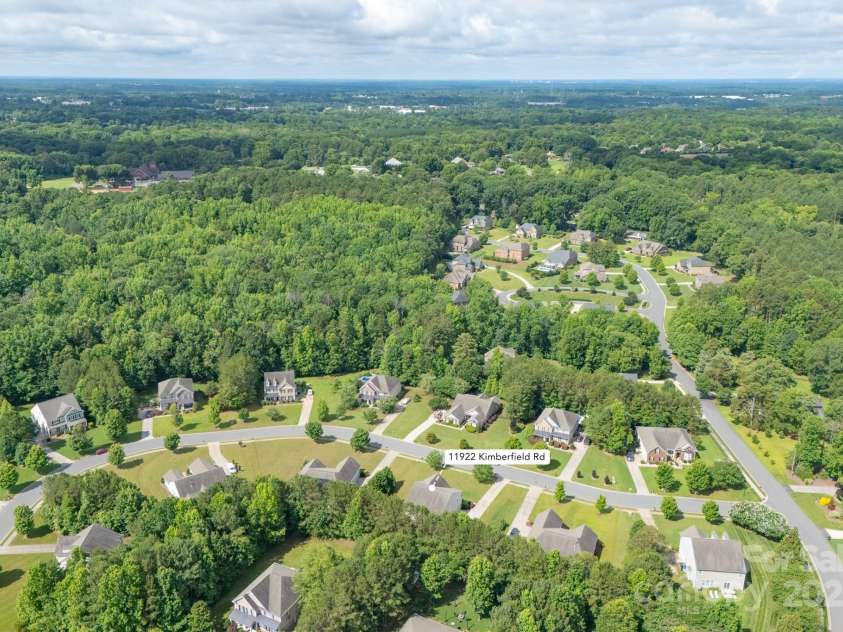 11922 Kimberfield Road, Matthews, NC 28105.  MLS# CAR4269603, YatesRealty ID 27755. 