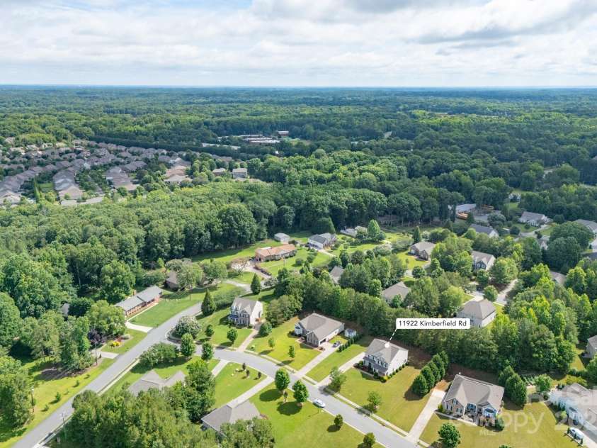 11922 Kimberfield Road, Matthews, NC 28105.  MLS# CAR4269603, YatesRealty ID 27755. 