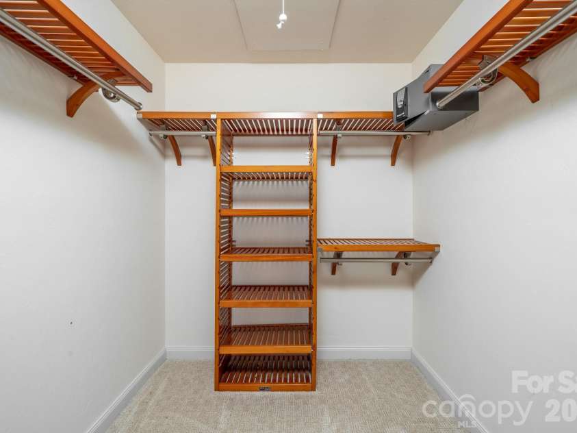 49 Western Eagle Drive, Hendersonville, NC 28792.  MLS# CAR4389447, YatesRealty ID 27755. 