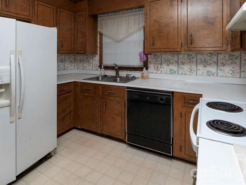 1141 Cameo Court, Charlotte, NC 28270.  MLS# CAR4389403, YatesRealty ID 27756. 