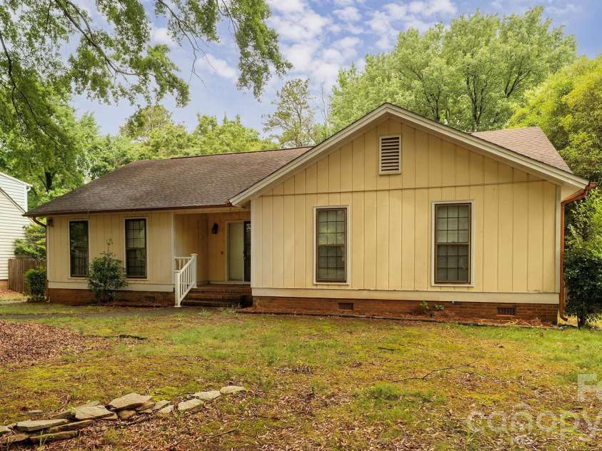 1141 Cameo Court, Charlotte, NC 28270.  MLS# CAR4389403, YatesRealty ID 27756. 