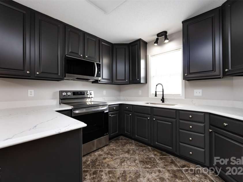 1309 Stonewyck Drive, Salisbury, NC 28146.  MLS# CAR4281489, YatesRealty ID 27756. 