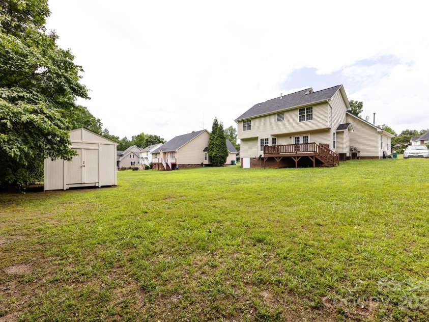 1309 Stonewyck Drive, Salisbury, NC 28146.  MLS# CAR4281489, YatesRealty ID 27756. 