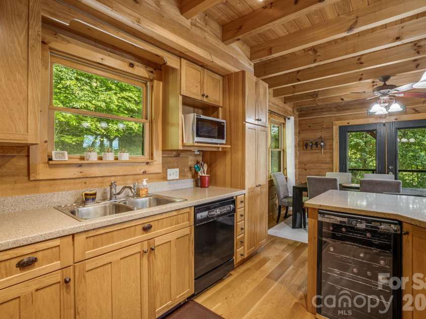 721 Mckinney Gap Drive, Mars Hill, NC 28754.  MLS# CAR4363465, YatesRealty ID 27757. 