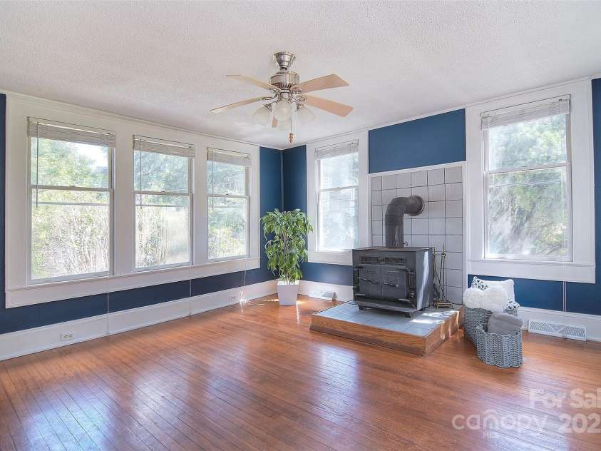 1707 Main Street, Salisbury, NC 28144.  MLS# CAR4281893, YatesRealty ID 27758. 