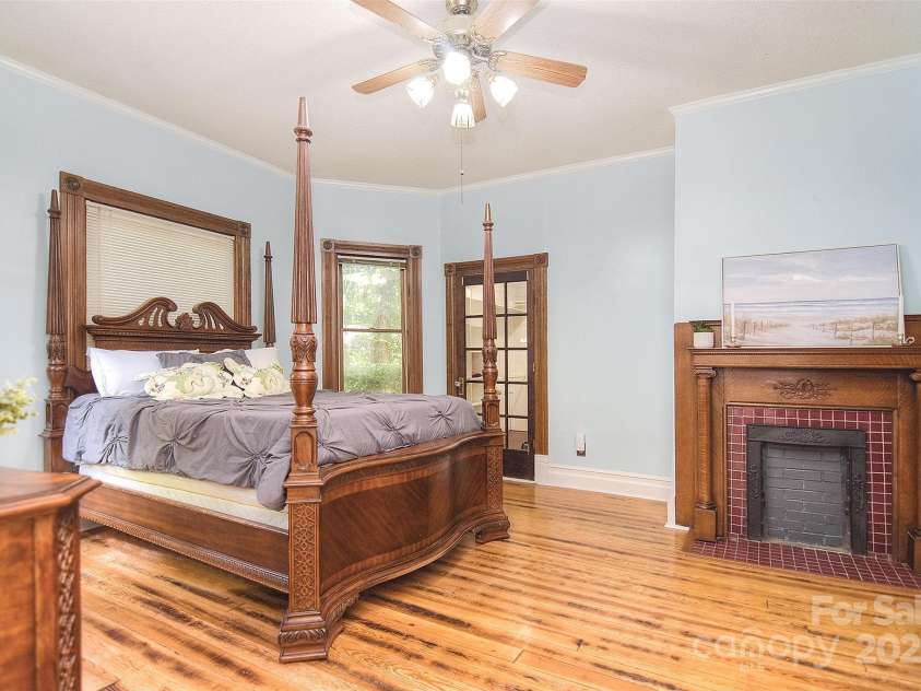 1707 Main Street, Salisbury, NC 28144.  MLS# CAR4281893, YatesRealty ID 27758. 