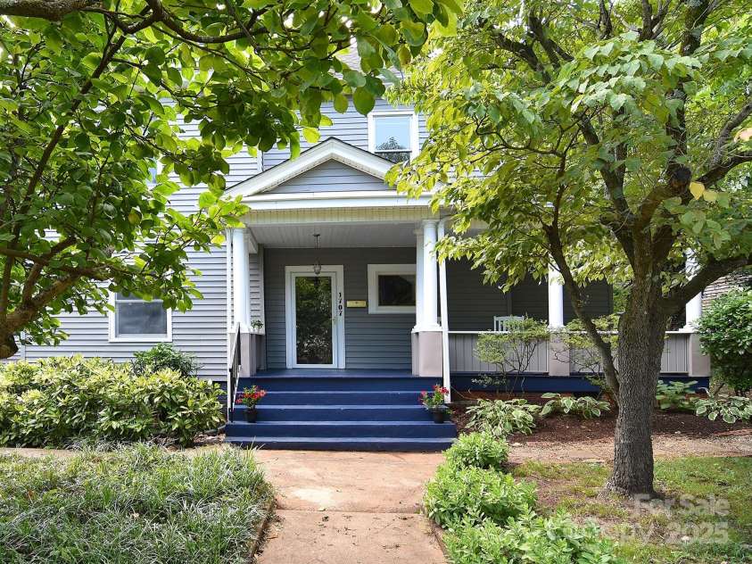 1707 Main Street, Salisbury, NC 28144.  MLS# CAR4281893, YatesRealty ID 27758. Front of Home
