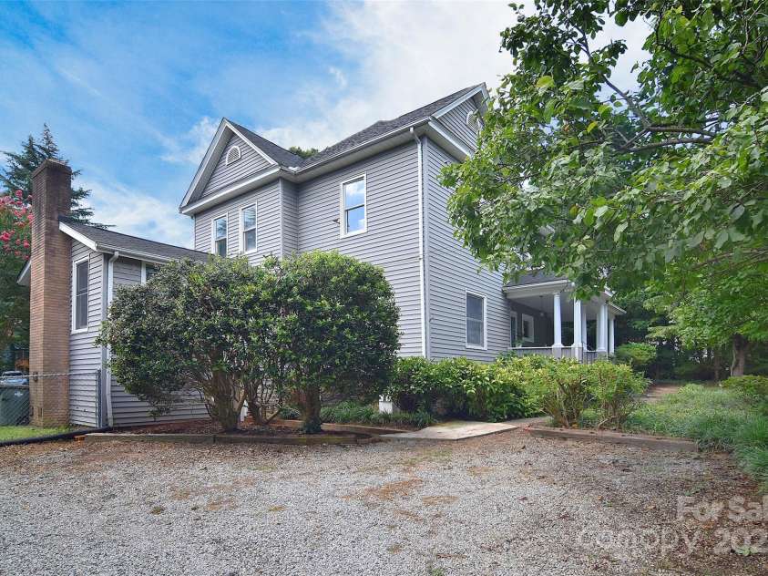 1707 Main Street, Salisbury, NC 28144.  MLS# CAR4281893, YatesRealty ID 27758. Side view