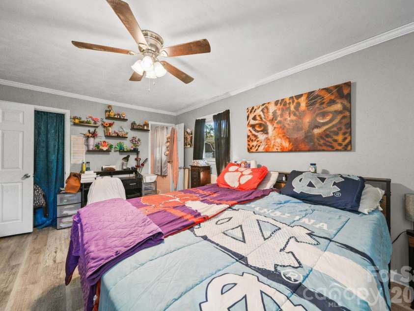 809 Elaine Drive, Albemarle, NC 28001.  MLS# CAR4388586, YatesRealty ID 27758. 