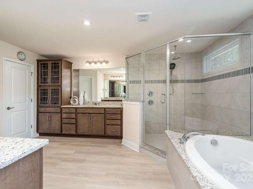 3925 Tokay Lane, Indian Land, SC 29707.  MLS# CAR4250726, YatesRealty ID 27759. Luxurious primary bath!