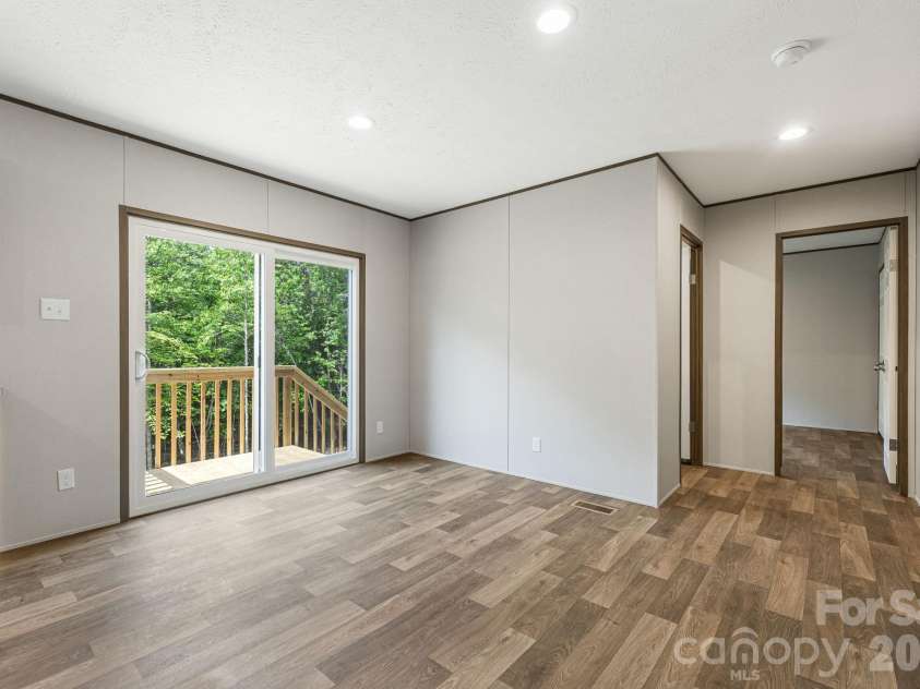 67 Vista Drive, Nebo, NC 28761.  MLS# CAR4389784, YatesRealty ID 27759. 