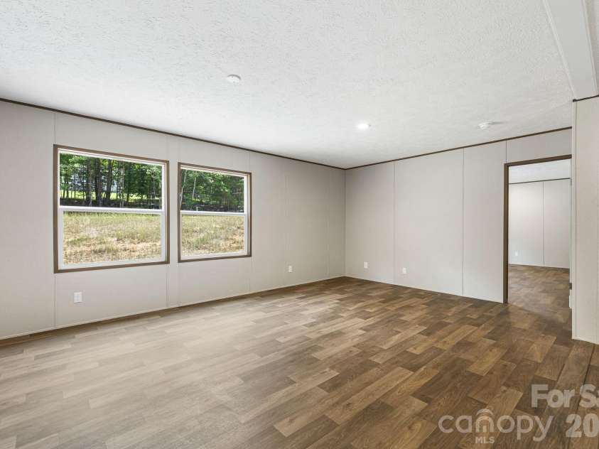 67 Vista Drive, Nebo, NC 28761.  MLS# CAR4389784, YatesRealty ID 27759. 