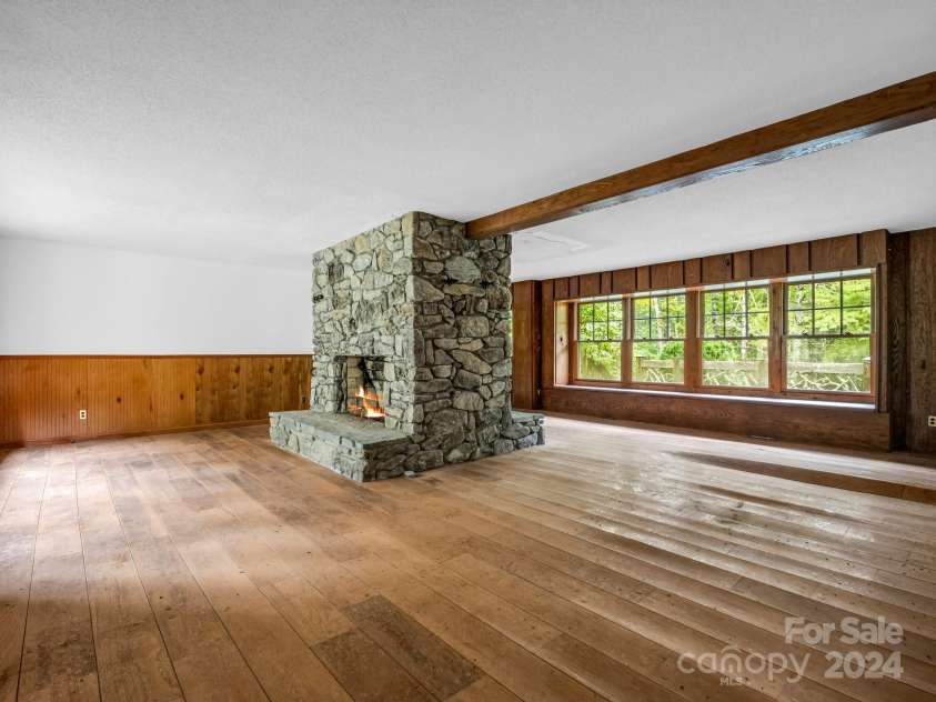 270 Mills River Way, Horse Shoe, NC 28742.  MLS# CAR4190323, YatesRealty ID 2776. 