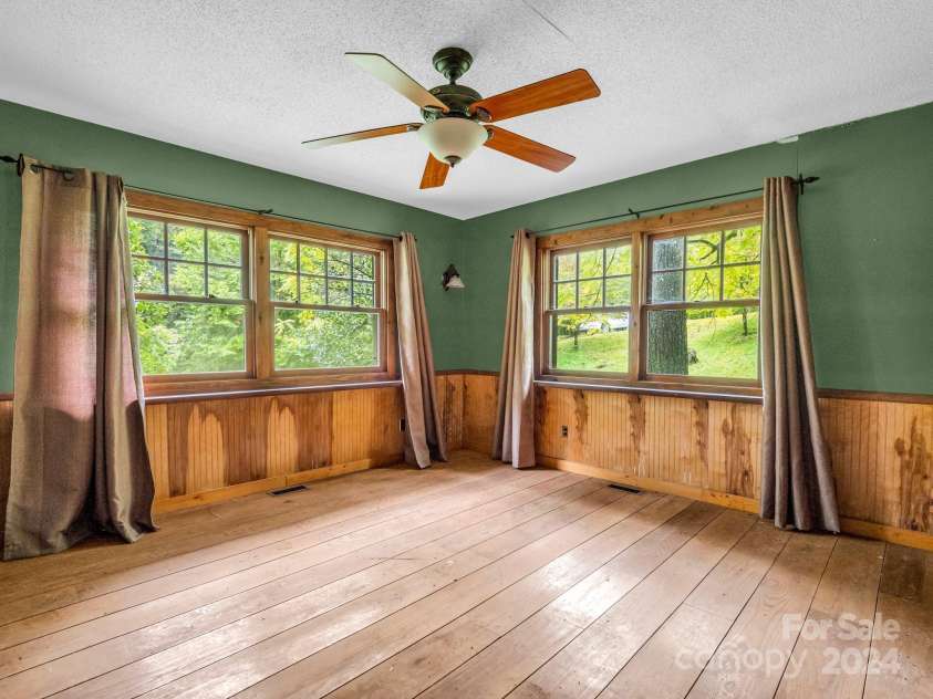 270 Mills River Way, Horse Shoe, NC 28742.  MLS# CAR4190323, YatesRealty ID 2776. 
