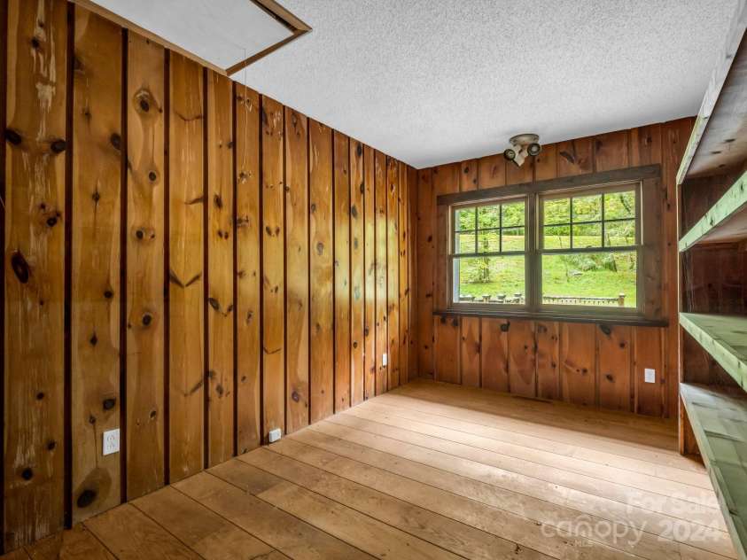 270 Mills River Way, Horse Shoe, NC 28742.  MLS# CAR4190323, YatesRealty ID 2776. 