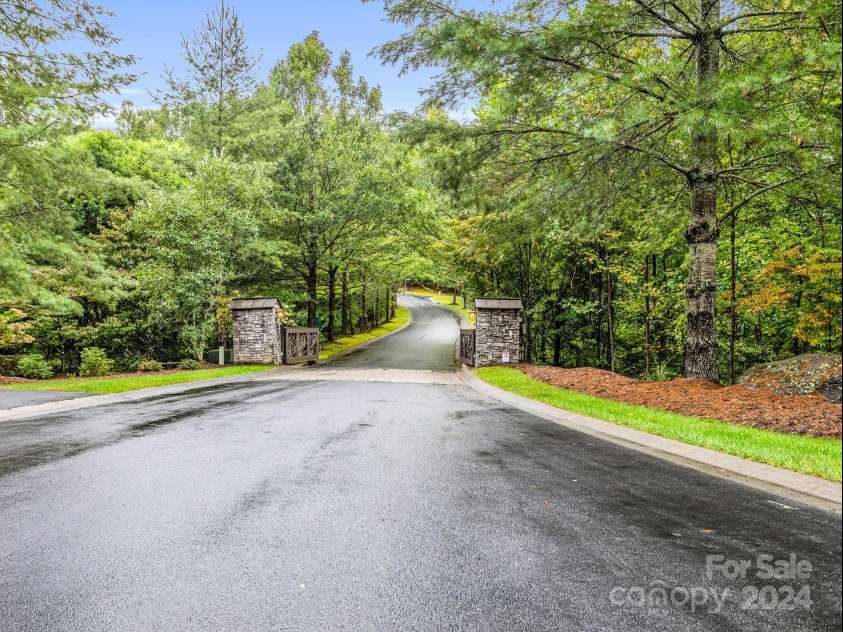 270 Mills River Way, Horse Shoe, NC 28742.  MLS# CAR4190323, YatesRealty ID 2776. 