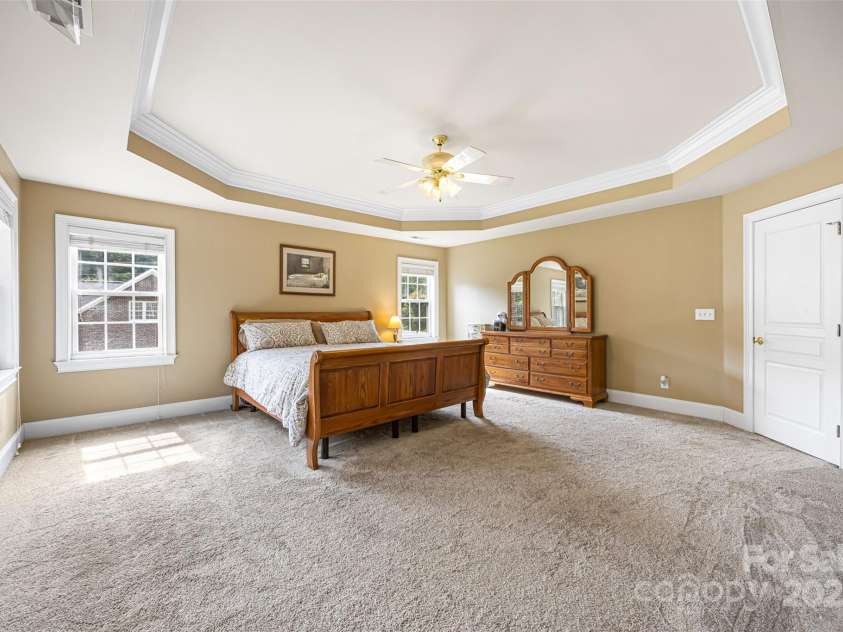 3706 Song Sparrow Drive, Matthews, NC 28104.  MLS# CAR4270689, YatesRealty ID 27761. 