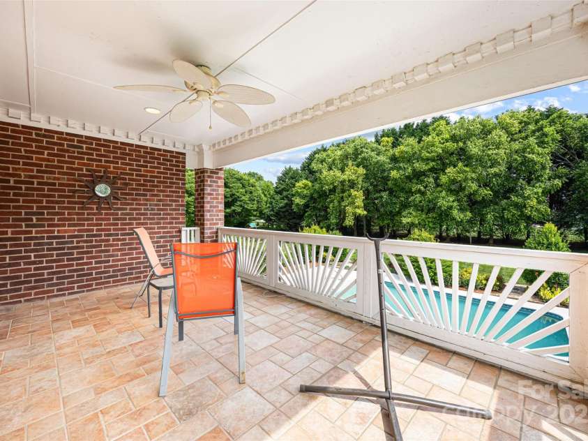 3706 Song Sparrow Drive, Matthews, NC 28104.  MLS# CAR4270689, YatesRealty ID 27761. 