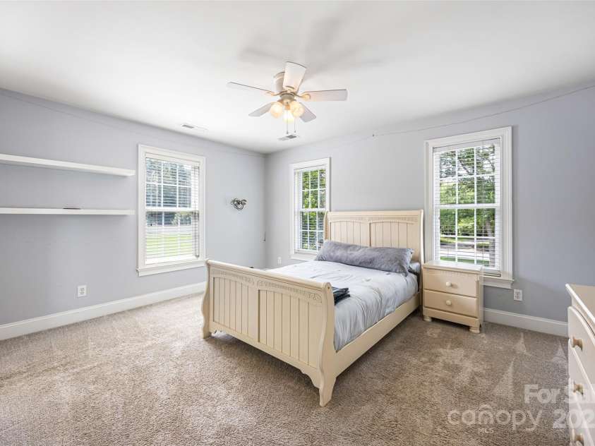3706 Song Sparrow Drive, Matthews, NC 28104.  MLS# CAR4270689, YatesRealty ID 27761. 